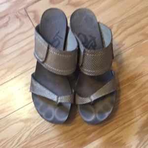 otbt // Brookfield sandal sz 8.5